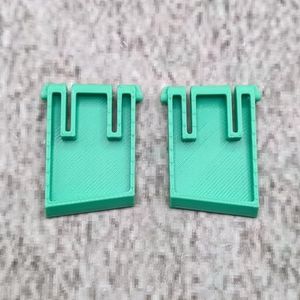 ULEIVA Vervangende toetsenbordvoetjes groen 1 paar (2 stuks) compatibel met Logitech G213 toetsenbord reserveonderdeel toetsenbordstandaard keyboard voeten (groen)