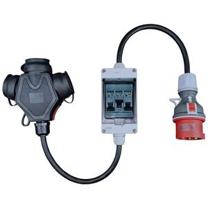 RoadEu - Draagbare Voedingsadapter - CEE-stekker 32A - 380V naar 220V met 3x 220V Schuko - Rubber Verlengsnoer 1 Meter