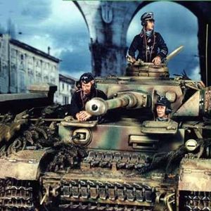 1/35 WOII Duitse tank soldaat hars modelkit ongeverfd en ongemonteerd hars modelonderdelen (3 mannen, geen tanks) //9X3z-3