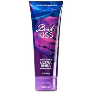 Bath Body Works Dark Kiss Triple Moisture Body Cream van Bath and Body Works