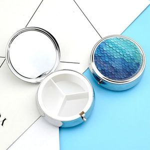 Pillendoosje ronde pillendoos met 3 compartimenten (designnaam) pillenorganizer, waterdichte medicijnorganisatordoos voor reizen, metalen pillencontainers voor medicatieplanner