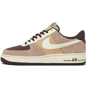 Nike Air Force 1 '07 Lv8 Sneakers voor heren, Hemp Coconut Milk Barok Brown Sesam, 44.5 EU