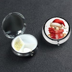 Kleine pillendoos draagbare pillenetui 3 compartimenten metalen pillenhouder organizer schattige kerstmuts cadeau en vrolijk kerstfeest pillendoos voor portemonnee zak