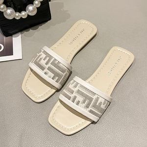 Slippers for dames zomer bovenkleding 2023 dikke hak uitgaan pantoffels uit één stuk geruite temperament veelzijdige sandalen met lage hak (Kleur : Mi White, Size : 36)