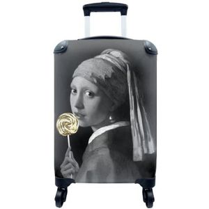 MuchoWow® Koffer - Meisje met de parel - Vermeer - Lolly - Goud - Past binnen 55x40x20 cm en 55x35x25 cm - Handbagage - Trolley - Fotokoffer - Cabin Size - Print