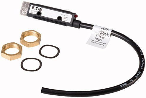 Eaton 135645 reflecterende lichtkast, Sn=7600Mm, 4L, 10-30VDC, Npn, Pnp, M18, kunststof, M12