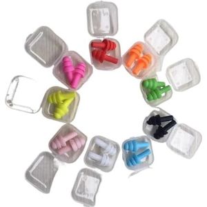 Zachte Siliconen Oordopjes Isolatie Oordopjes Anti Ruis Snurken Slaappluggen voor Reizen Ruisonderdrukking (Willekeurig)