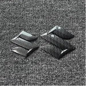Auto Embleem voor Suzuki Swift facelift 2020,Materiaal van Hoge Kwaliteit Badge Logo Car Sticker Emblem Embleem Trim Auto Accessoires,Carbon fiber