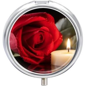 Rode roos met Candlev Pillendoos voor Pocket Ronde Pillendoos 3 Compartiment Decoratieve Draagbare Reizen Pil Houder Tablet Vitamine Organizer Mini Pillendoosje