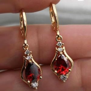 Teardrop vorm zirkoon Decor bengelen oorbellen luxe Japanse/Koreaanse stijl zinklegering 24K vergulde sieraden vrouwelijke Gift-rood