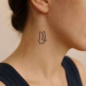 Vlinder tattoo – Temporalis® | Tijdelijke tatoeages voor vrouwen & mannen – Nep tattoo vegan & waterbestendig – EU-cosmetica – Blijft 1-2 weken [ Tatoeage Minimalistische Vlinder in Vlucht ]
