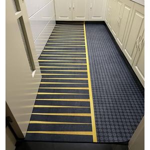 Wasbaar vloerkleed voor keuken, hal, zwart en geel geometrisch ontwerp, 6 mm ultradun zacht absorberend tapijt voor wasruimte/ingang/thuis/kantoor/foyer/winkel (afmetingen: 140 x 200 cm)