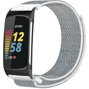 Strap-it Fitbit Charge 5 nylon bandje (zeeschelp)