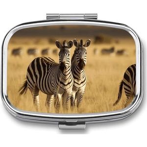 Zebra's in het gras van de savanne reispillenorganisator, een dagelijkse pillendoos voor supplementen, pillendoosje met 2 compartimenten, handig voor het dragen en bewaren van medicijnendoos