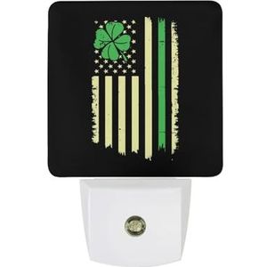 St. Patrick's Day grote Ierse Amerikaanse vlag warm wit nachtlampje plug in muur schemering naar dageraad sensor lichten binnen trappen gang