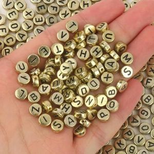 100/200 stuks Letterkralen Wit Zwart Rond Goud Zilver Kleur Acryl Alfabet Kralen voor Sieraden Armband Ketting Sleutelhanger DIY-goud zwart-100 stuks