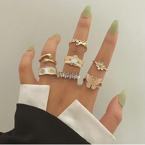 Crystal ringen Set voor vrouwen gouden kleur hart vlinder liefde Snake Vintage vinger Ring mode-sieraden Gift-IPA248-14387