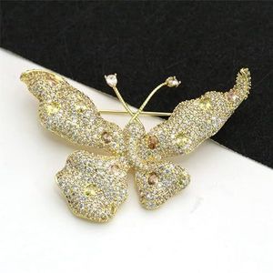 Vrouwen Gouden Zirkoon Vlinder Broches Voor Vrouwen Insect Volledige Steen Broche Mode-sieraden-Licht Geel Goud Kleur
