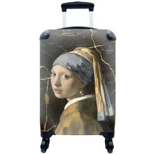 MuchoWow® Koffer - Meisje met de parel - Johannes Vermeer - Goud - Past binnen 55x40x20 cm en 55x35x25 cm - Handbagage - Trolley - Fotokoffer - Cabin Size - Print