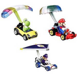 ​Hot Wheels Super Mario Personageauto Set van 3 personageauto's, cadeau voor verzamelaars en kinderen vanaf 3 jaar, HDB38