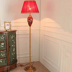 FREETT LED retro metalen vloerlamp gouden woonkamer staande lamp met voetschakelaar lampenkap stof rood 12W leeslamp voor slaapkamer eetkamer hal hotel hoogte 149 cm