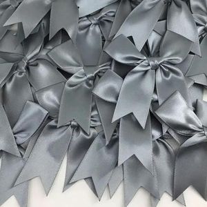 50 STKS 85 * 85mm Satijnen Lint Strikken Decoratie Voor Ambachtelijke Gift Bloem Hoofddeksels Kleding DIY Bruiloft Uitnodigingskaart Zakken Party Decor-O-8.5cm x 8.5cm