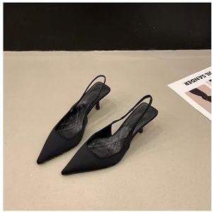 Franse hoge hakken zwarte teen-teen sandalen sprookjesschoenen 2023 lente en zomer niche high-end satijnen puntige schoenen (Kleur : Black, Size : 36)