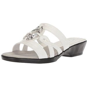 Easy Street Women's Torrid Flat Sandal