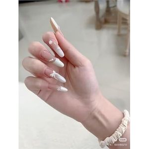 Zusterstijl, lange puntige handgemaakte nagels(L)