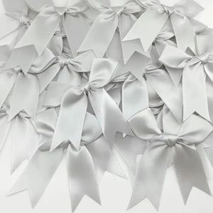 50 STKS 85 * 85mm Satijnen Lint Strikken Decoratie Voor Ambachtelijke Gift Bloem Hoofddeksels Kleding DIY Bruiloft Uitnodigingskaart Zakken Party Decor-N-8.5cm x 8.5cm