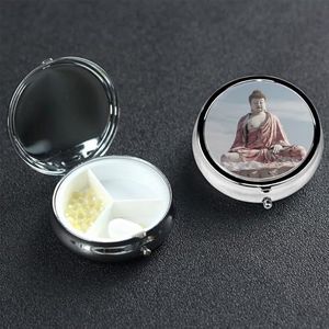 Witte Boeddha Standbeeld Pil Case Draagbare Metalen Pil Doos 3 Compartiment Pil Organizer Leuke Reizen Pil Container Vitamine Organizer voor Portemonnee Pocket Reiscadeau