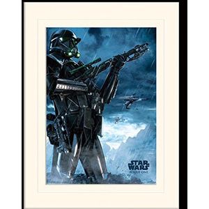 1art1 Star Wars Poster Rogue One, Death Trooper Rain Ingelijste Foto Met Passepartout | Muur Foto's | In Een Fotolijstje 40x30 cm