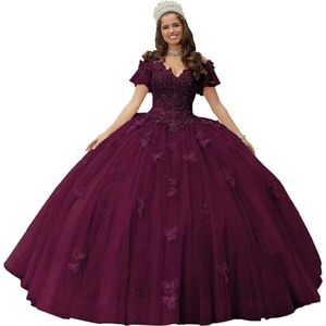 Fuomomo Quinceanera MT052 Jurk met vlinderapplicaties van kant, 3D, glanzend, baljurk, schoudervrij, voor snoep, 15 en 16, verjaardagsjurk van tule, bordeauxrood, diep, 38