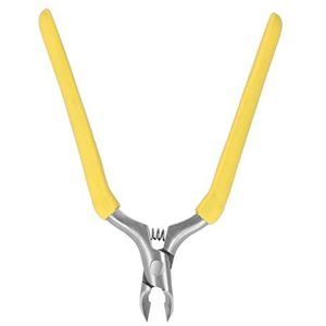 Ergonomische Cuticle Clipper Trimmer Gereedschap met Ingebouwde Veer en Niet-slip Siliconengreep-roestvrijstalen Nagel Manicure Schaar voor Moeiteloze Verzorging (YELLOW)