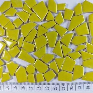 Mozaïek tegels 4,3 oz/122g veelhoek porselein mozaïek tegels doe-het-zelf ambachtelijke keramische tegel mozaïek maken materialen 1-4 cm lengte, 1 ~ 4 g/stuk, 3,5 mm dikte 58 (kleur: lichtgroen geel,