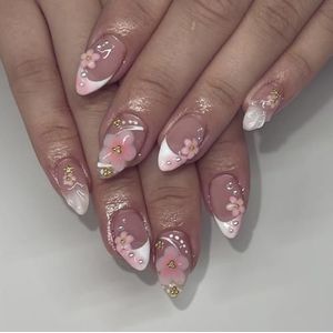 MouyouGlow Y2K INS Korte kunstnagels met nagellijm, amandel nude wit, Franse 3D-bloemen, zeester, parels, met nagellijm, witte kleurverloop