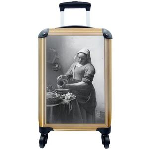 MuchoWow® Koffer - Melkmeisje - Vermeer - Lijst - Goud - Past binnen 55x40x20 cm en 55x35x25 cm - Handbagage - Trolley - Fotokoffer - Cabin Size - Print