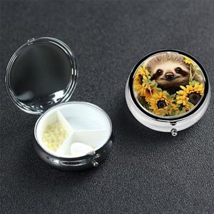 Luiaard Zonnebloem Pil Case 3 Compartiment Pillendoos Draagbare Metalen Pil Organizer Leuke Reizen Pil Container Vitamine Organizer voor Portemonnee Pocket Reiscadeau