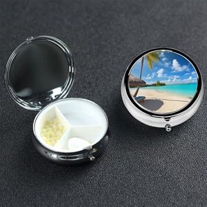 Tropische strand pillendoos 3 compartimenten ronde draagbare pillenhoes voor zak of portemonnee pillenhouder wekelijkse pillenorganisator decoratieve metalen geneeskunde vitamine organizer