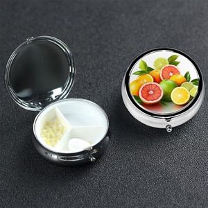 Kleine pillendoos 3 compartimenten, pillendoos met citrusvruchten, dagelijkse metalen draagbare pillenorganizer voor zakportemonnee, pillendoos met spiegel, ronde medicijnvitaminehouder, uniek cadeau