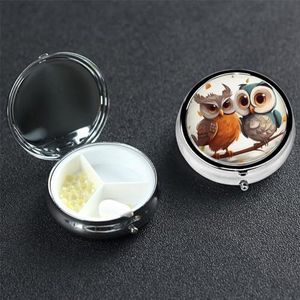 Pillendoosje Ronde Pillendoos Pil Organiseren met 3 Compartimenten Speelse Uil Geneeskunde Organizer Box Waterdichte Kleine Pillendoos voor Reizen Metalen Pillencontainers voor Medicatie Planner
