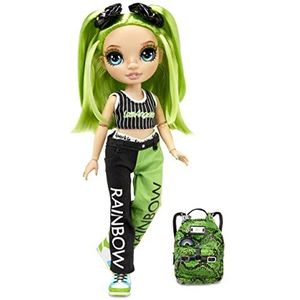 Rainbow High Jr .High - JADE HUNTER - 9-Inch (23cm) Groene Fashion pop met outfit & accessoires - Bevat een stoffe rugzak dat open en dicht kan - Gift & verzamelbaar voor kids van 6+ jaar.