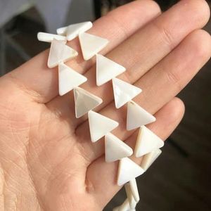 Natuurlijke witte zoetwater schelp kralen kralen hart ster ronde parelmoer losse kralen voor sieraden maken DIY armband-10mm driehoek