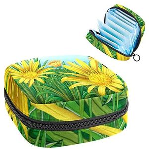 Maandverband Opbergtas,Draagbare maandverband Opbergzak,Gele bloemen in het veld, Meerkleurig, 4.7x6.6x6.6 in/12x17x17 cm
