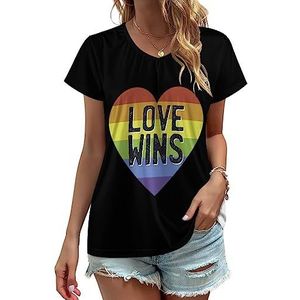 Liefde wint regenboog hart dames V-hals T-shirts leuke grafische korte mouw casual tee tops 4XL
