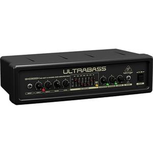 Behringer BXD3000H Uiterst lichte 300 watt 2-kanaals basversterker met FBQ Spectrum Analyzer, ultrabas-processor en compressor