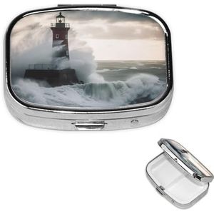 Vuurtoren in Storm Vierkante Metalen Pillendoos 2 Compartiment Leuke Reizen Pil Organizer Case Draagbare Geneeskunde Vitamine Organizer Pil Case voor Vrouwen Mannen Reizen Uniek Cadeau