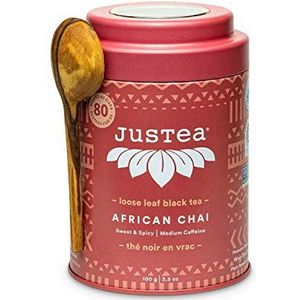 JusTea | African Chai | 100 gram | 80 kop | Biologische losse thee | Fairtrade | Non-GMO | Verpakt in een designblik met olijfhouten maatlepel.