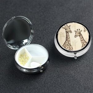 Pillendoosje pillendoosje 3 compartimenten kleine pillenorganizer voor portemonnee en zak reizen pillendoos handgetekende giraffen schattige medicijnorganisator pillenhouder om vitamines visolie vast