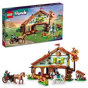 LEGO Friends Herfstpaardenstal 41745 bouwspeelgoed, rollenspelplezier voor kinderen vanaf 7 jaar, met 2 minipoppen, 2 paarden, koets en rijaccessoires, een cadeau verjaardagscadeau voor kinderen die
